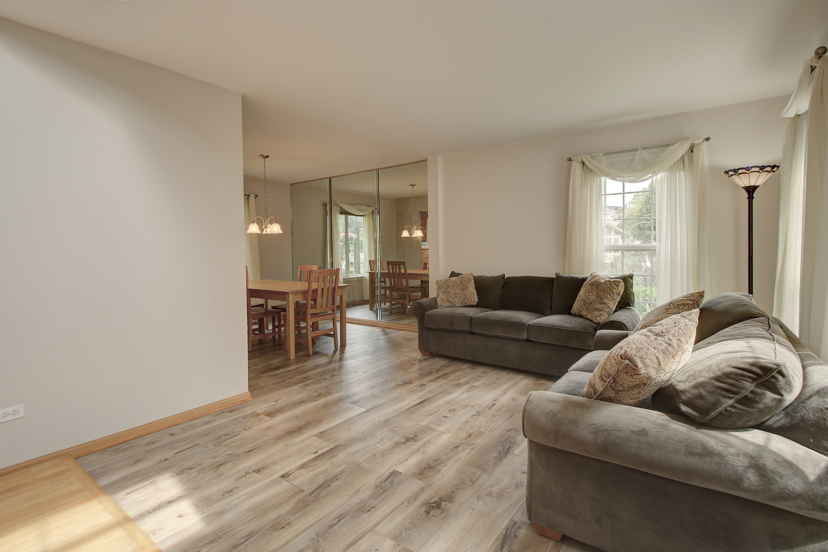 2799 Squaw Valley Trail Property Photo 5