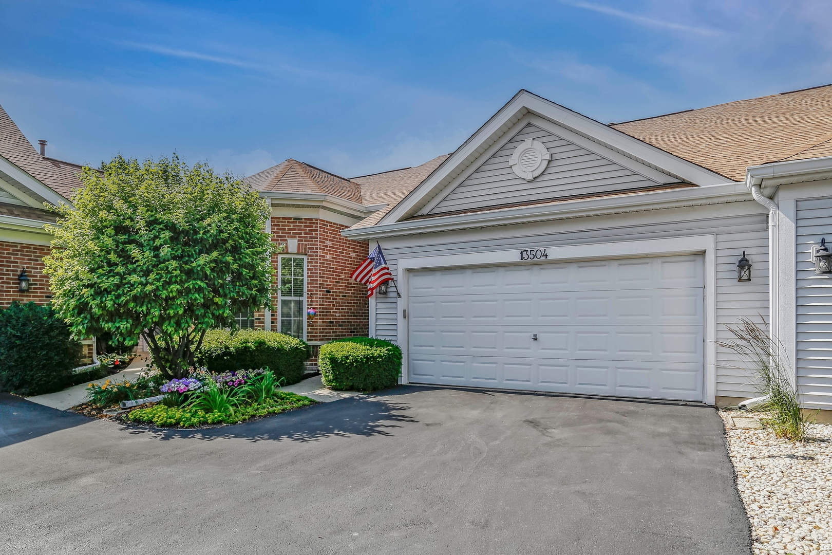 13504 S Buckthorn Ln Property Photo 1