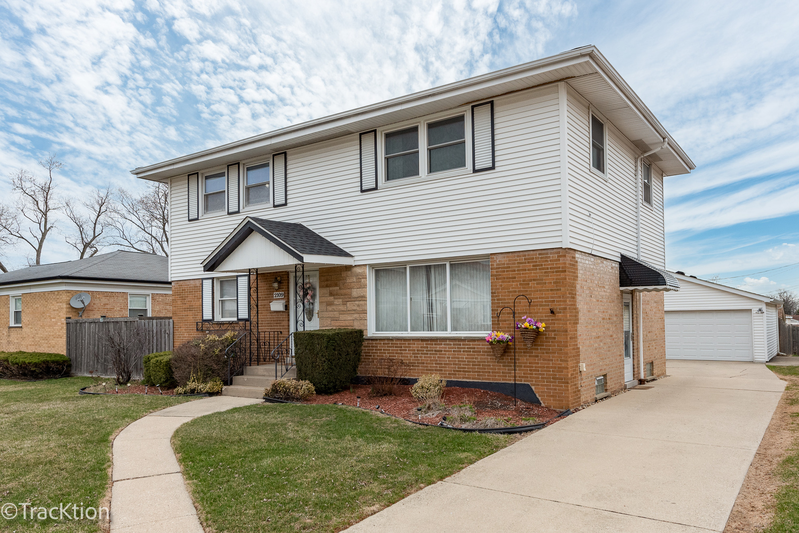2109 Mandel Avenue Property Photo 1
