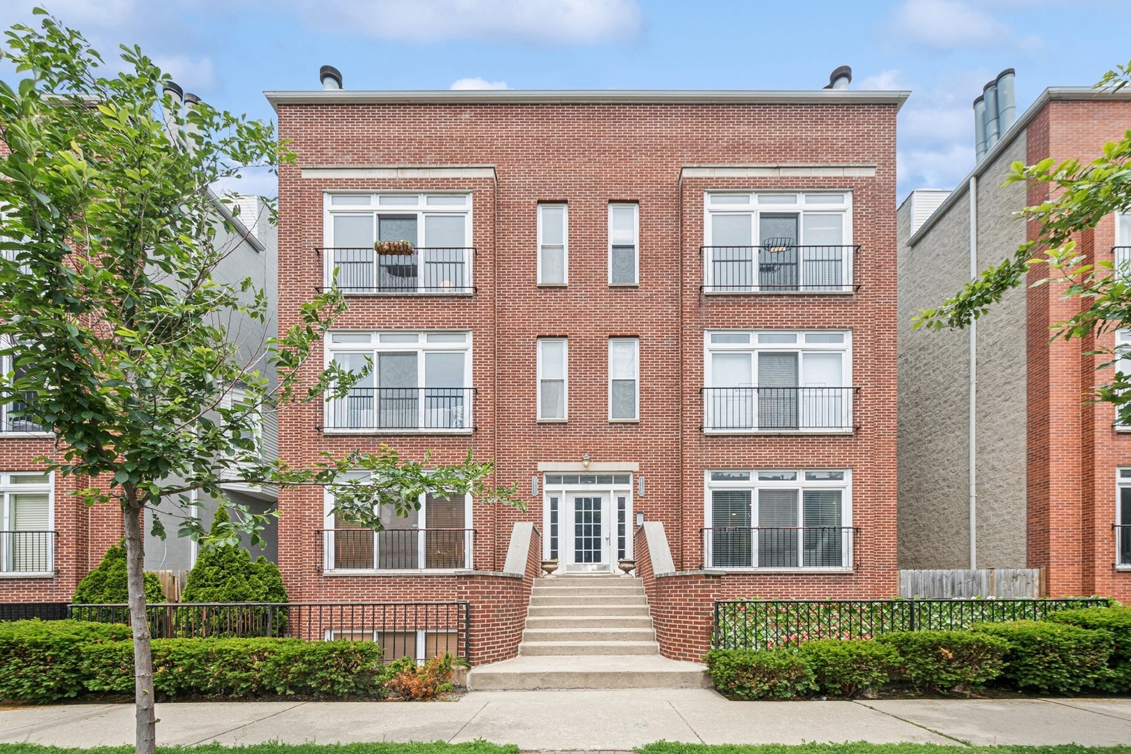 1720 W Diversey Parkway 1 Property Photo 1