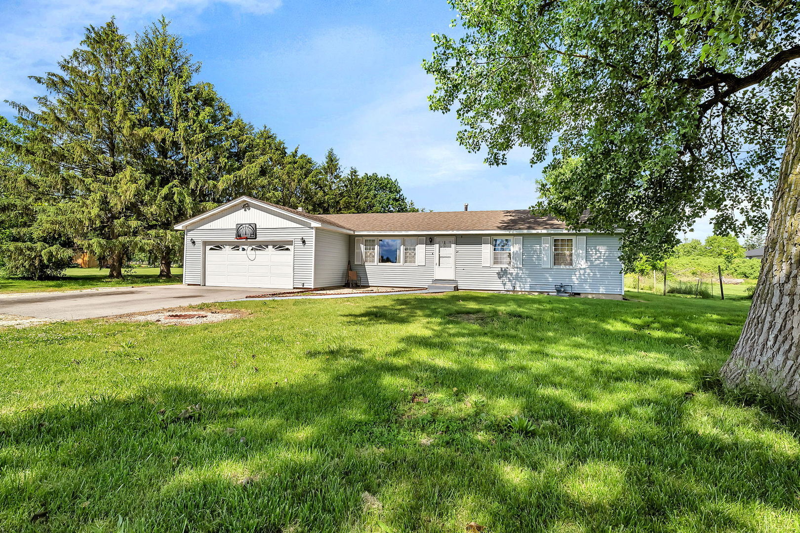 511 S Kankakee Street Property Photo 1