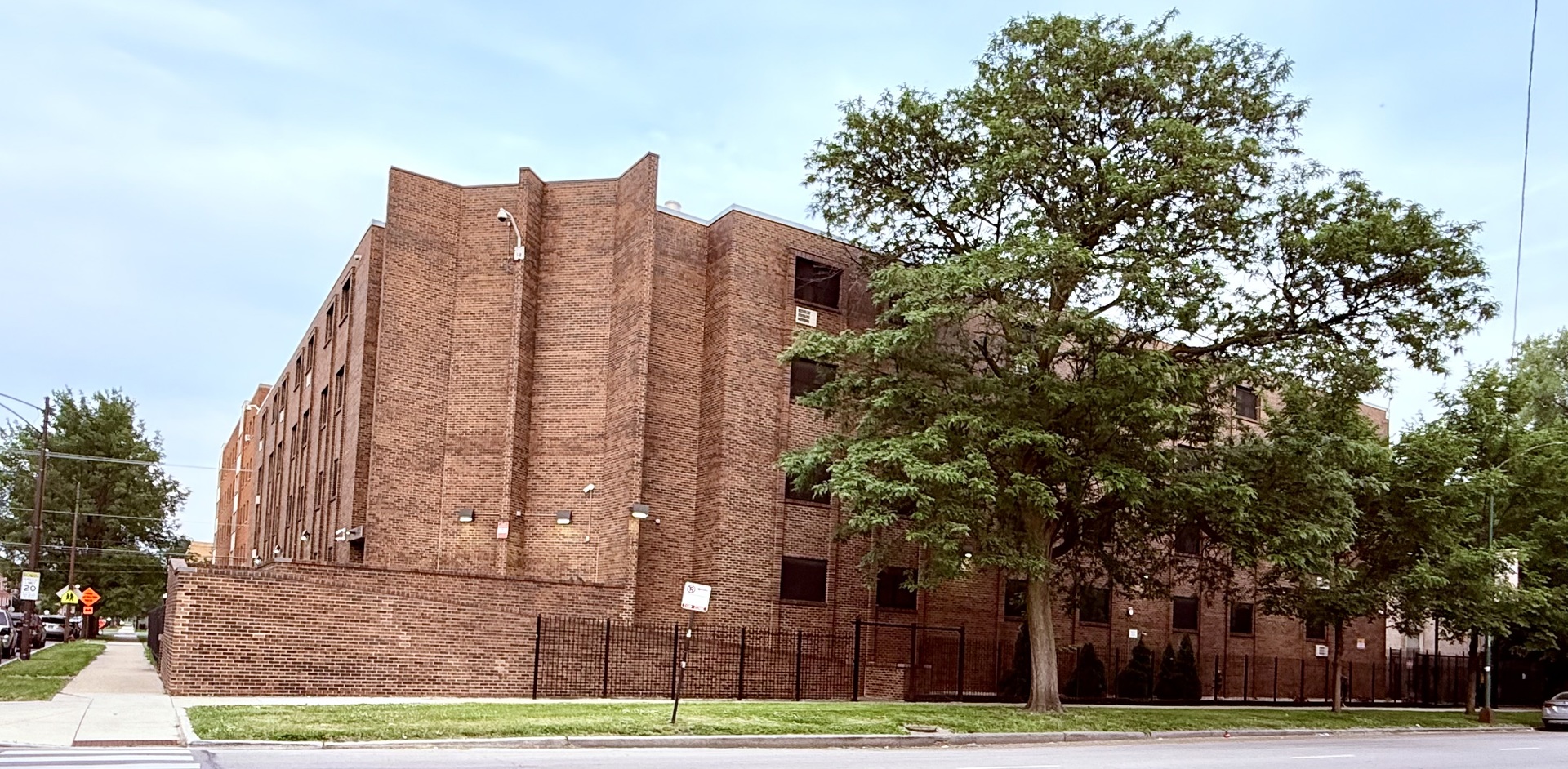 5001 S Michigan Avenue Property Photo 3