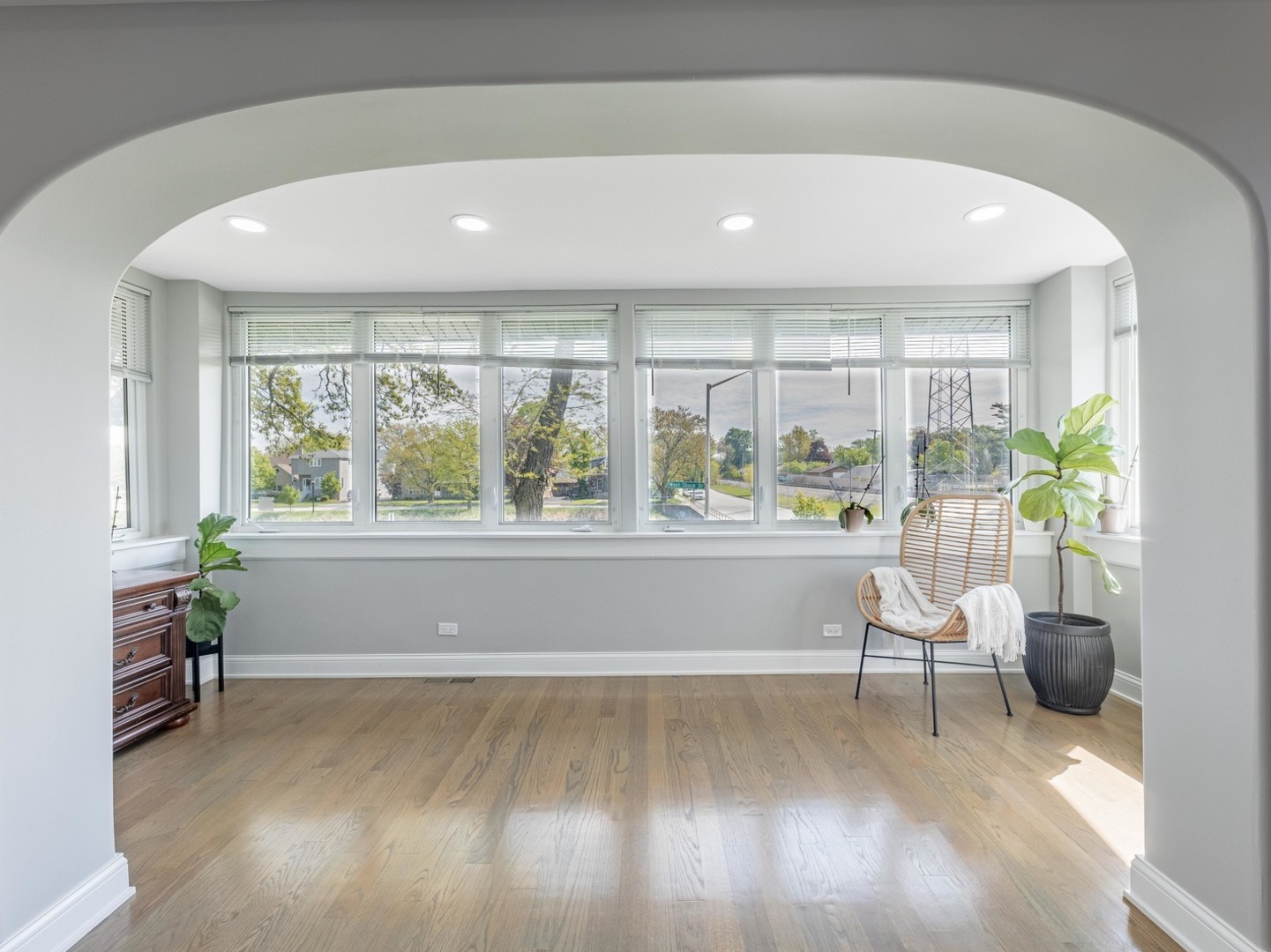 9712 W Shore Drive Property Photo 15