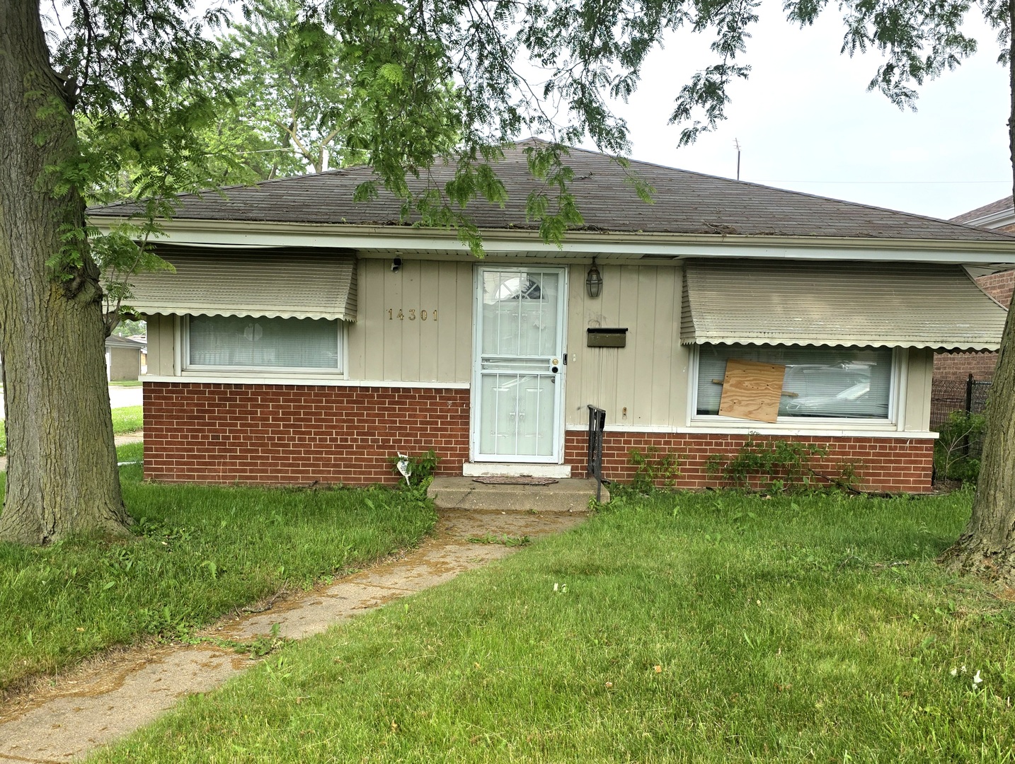 14301 Kimbark Avenue Property Photo 1