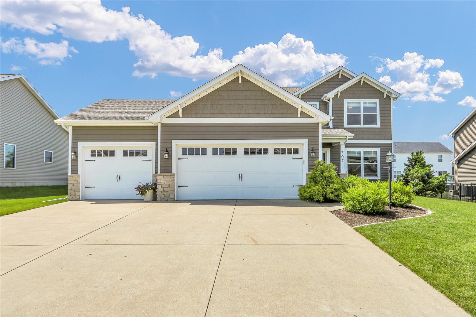 707 Country Ridge Drive Property Photo 1