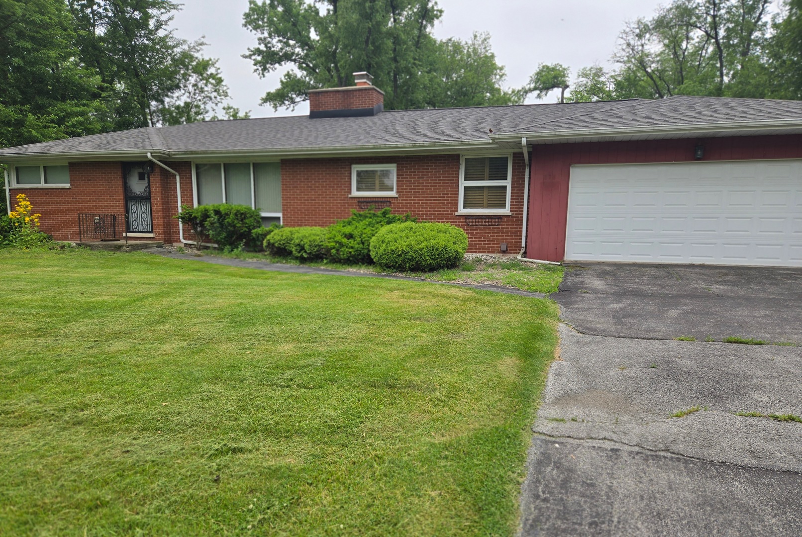 842 Highview Avenue Property Photo 2