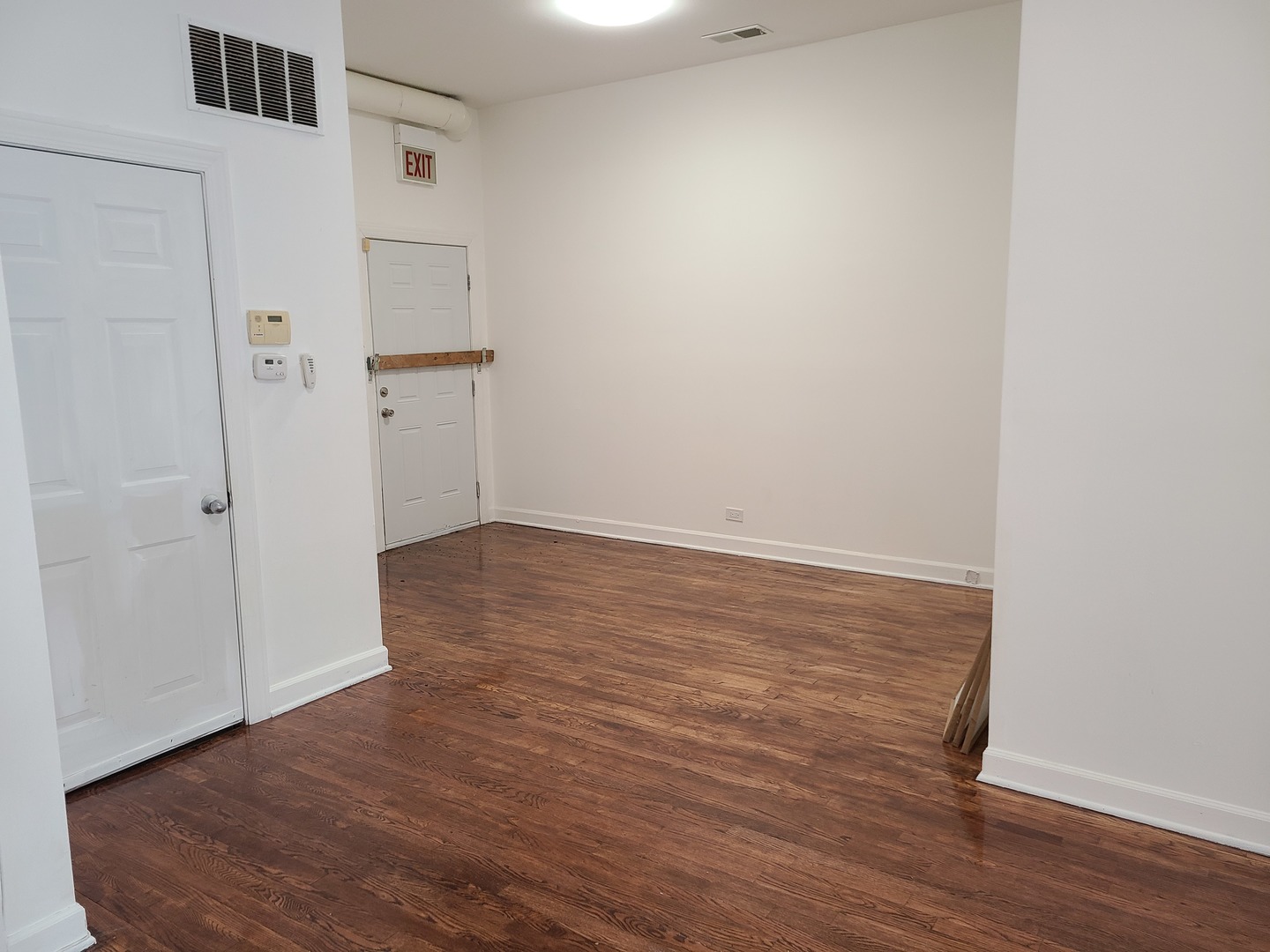 2207 N Western Avenue C3 Property Photo 10