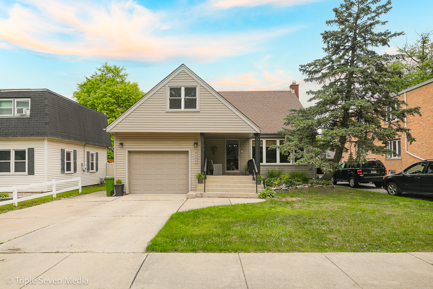9422 Central Avenue Property Photo 2