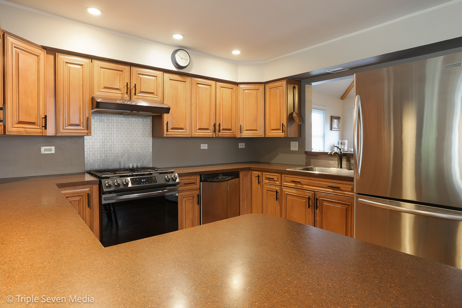 9422 Central Avenue Property Photo 24