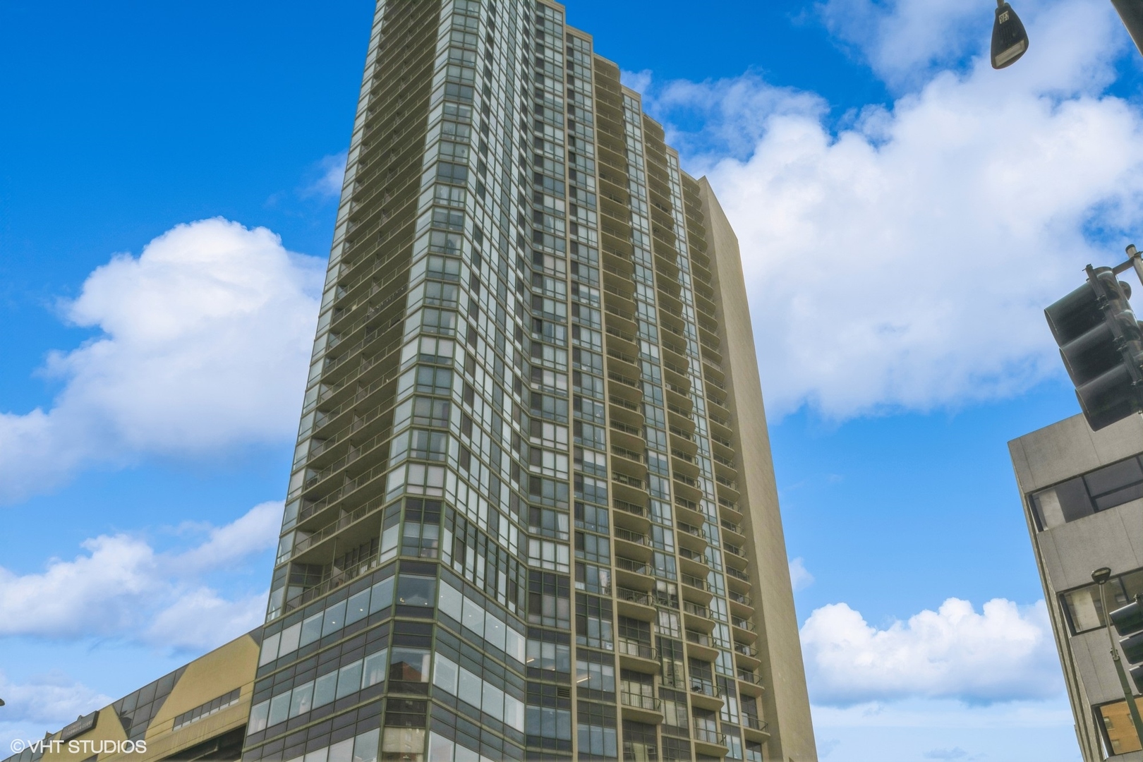 111 W Maple Street 2803