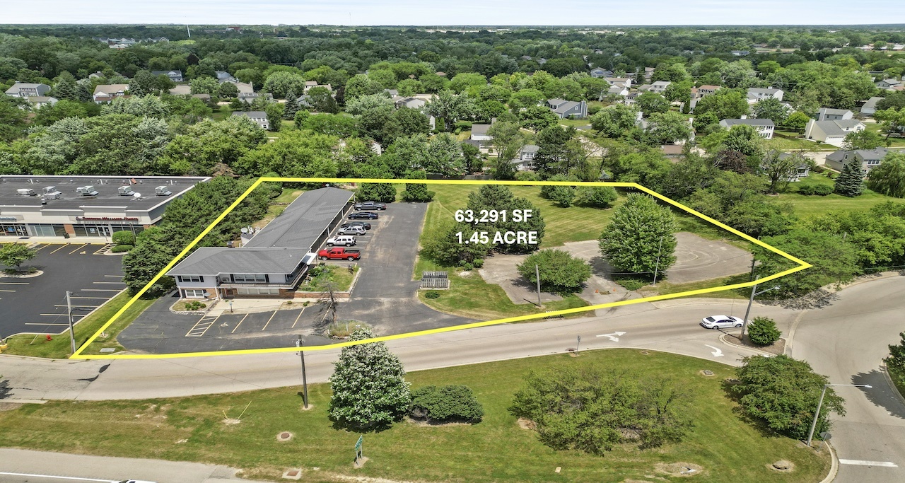 898 S Rand Road Property Photo 4