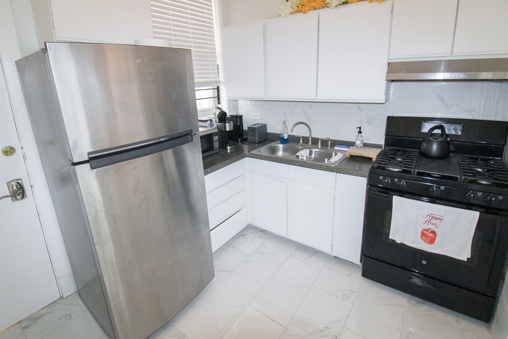 898 S Rand Road Property Photo 15