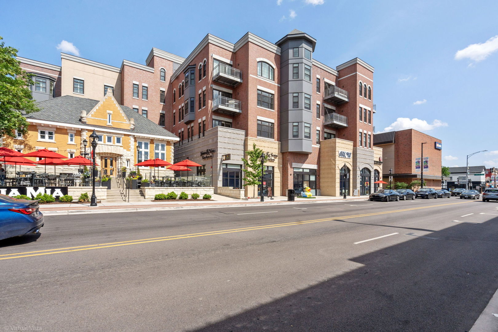110 S Washington Street 400 Property Photo 1