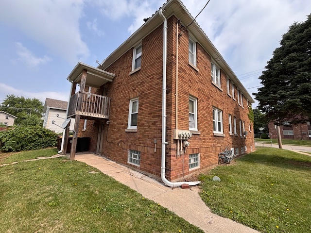 1921 Charles Street Property Photo 4