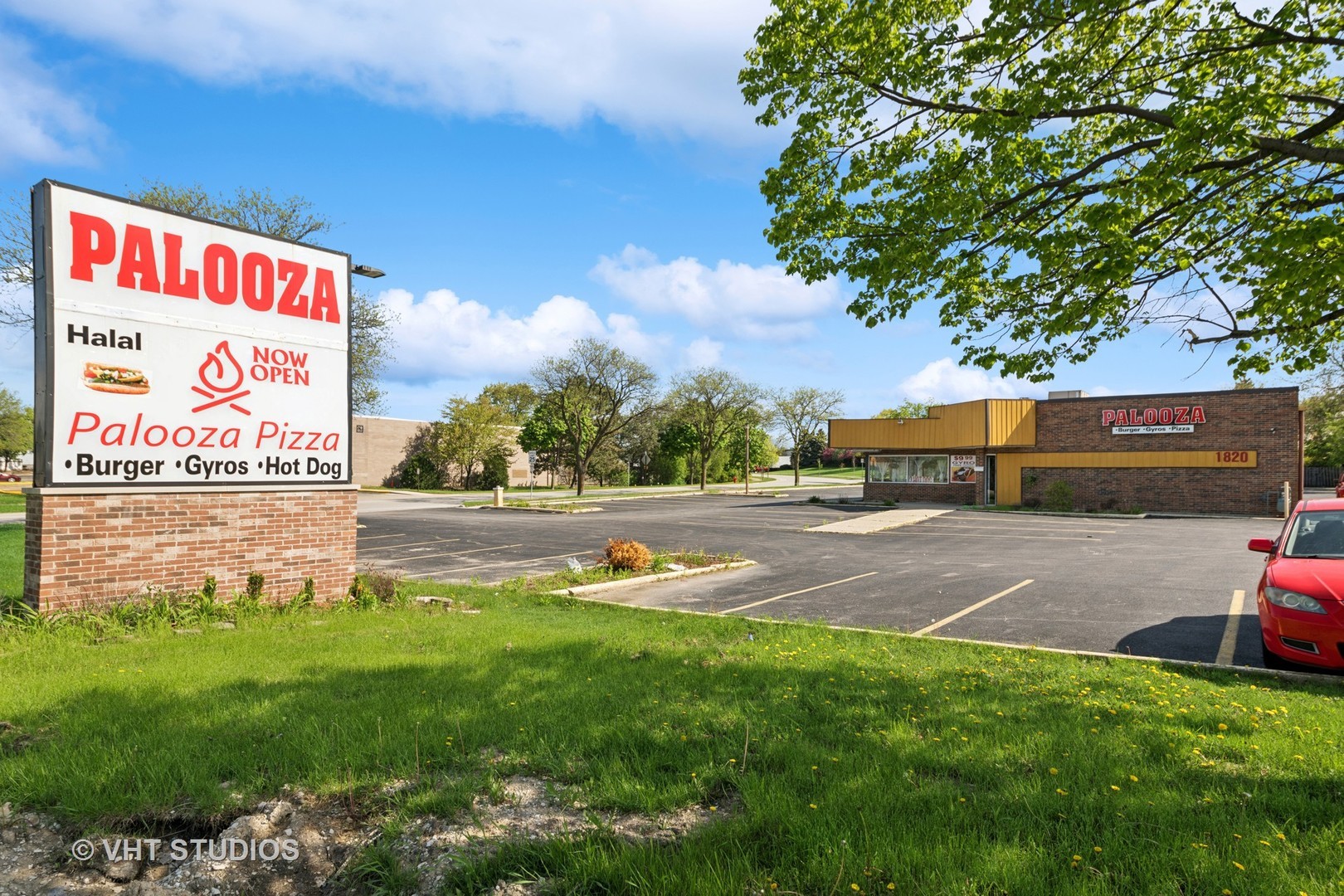 1820 W Irving Park Road Property Photo 2