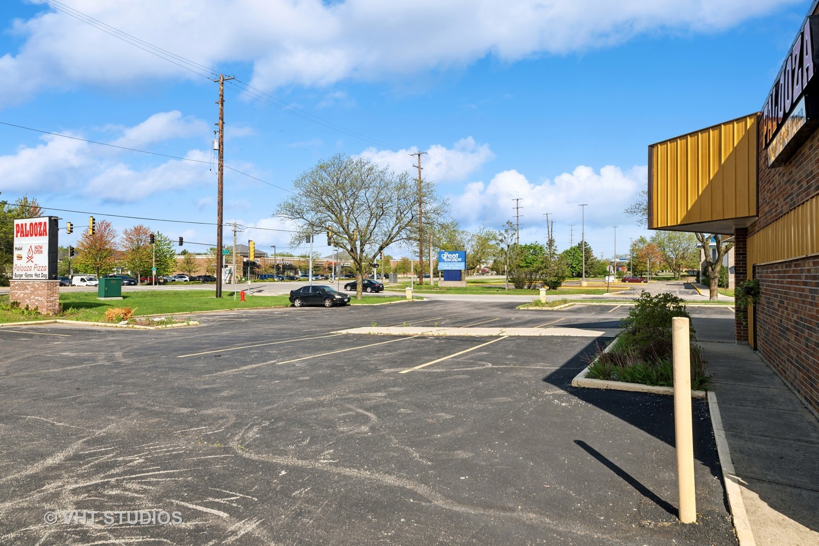 1820 W Irving Park Road Property Photo 4