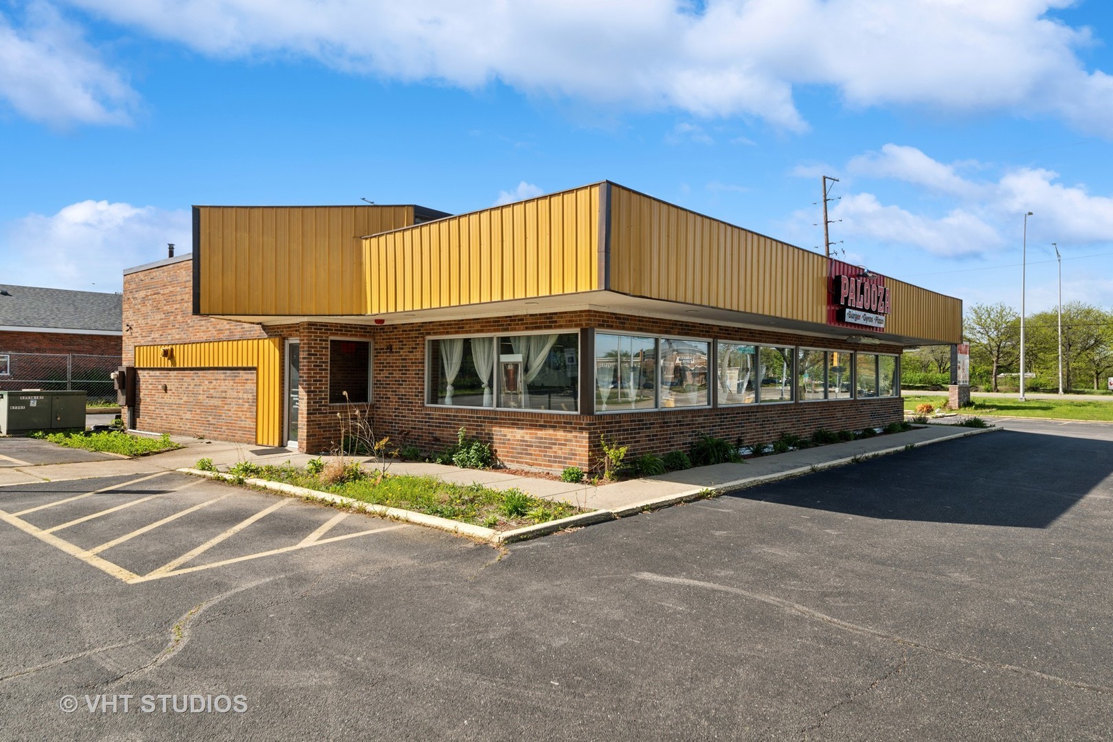 1820 W Irving Park Road Property Photo 6