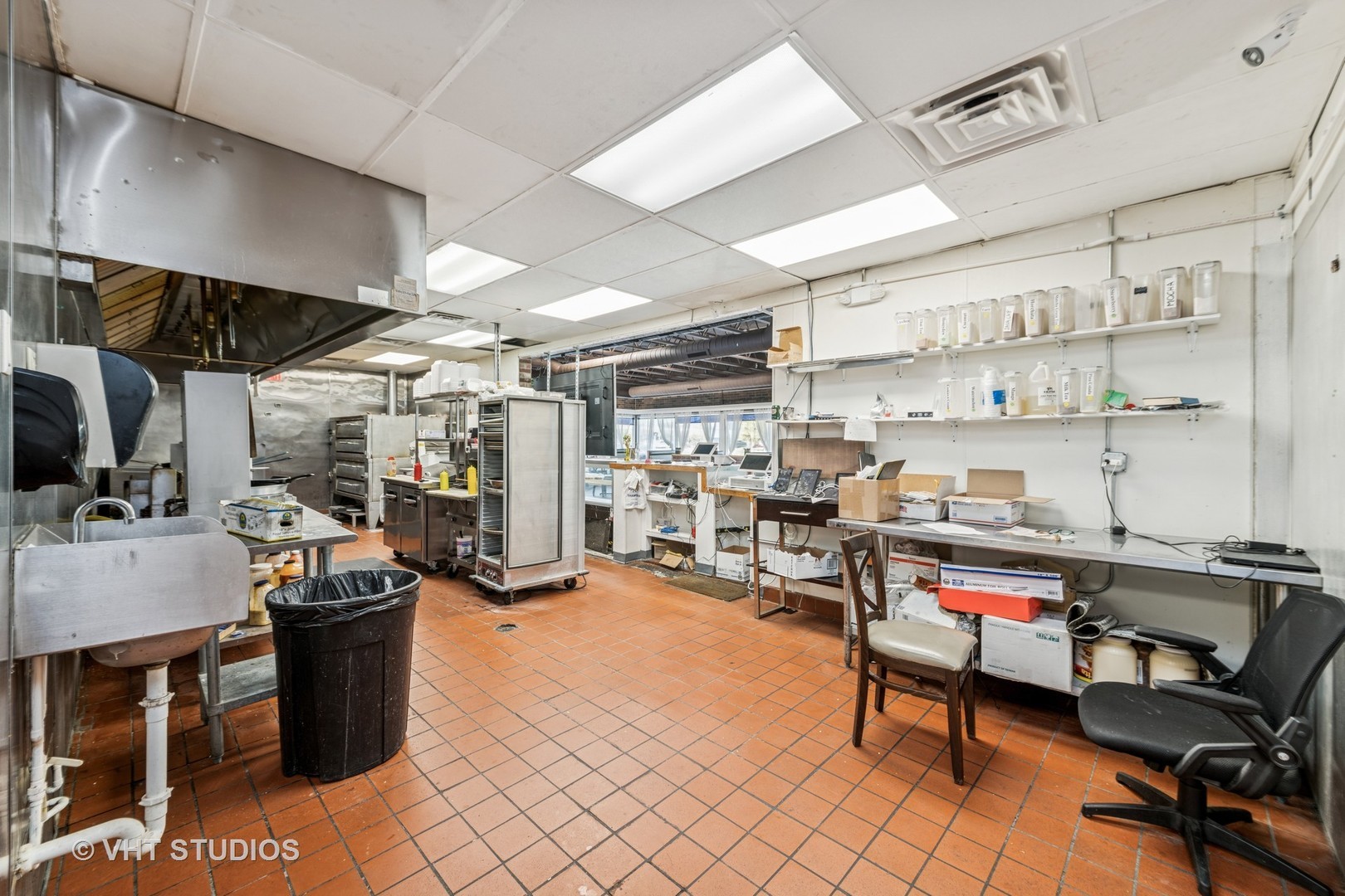 1820 W Irving Park Road Property Photo 15