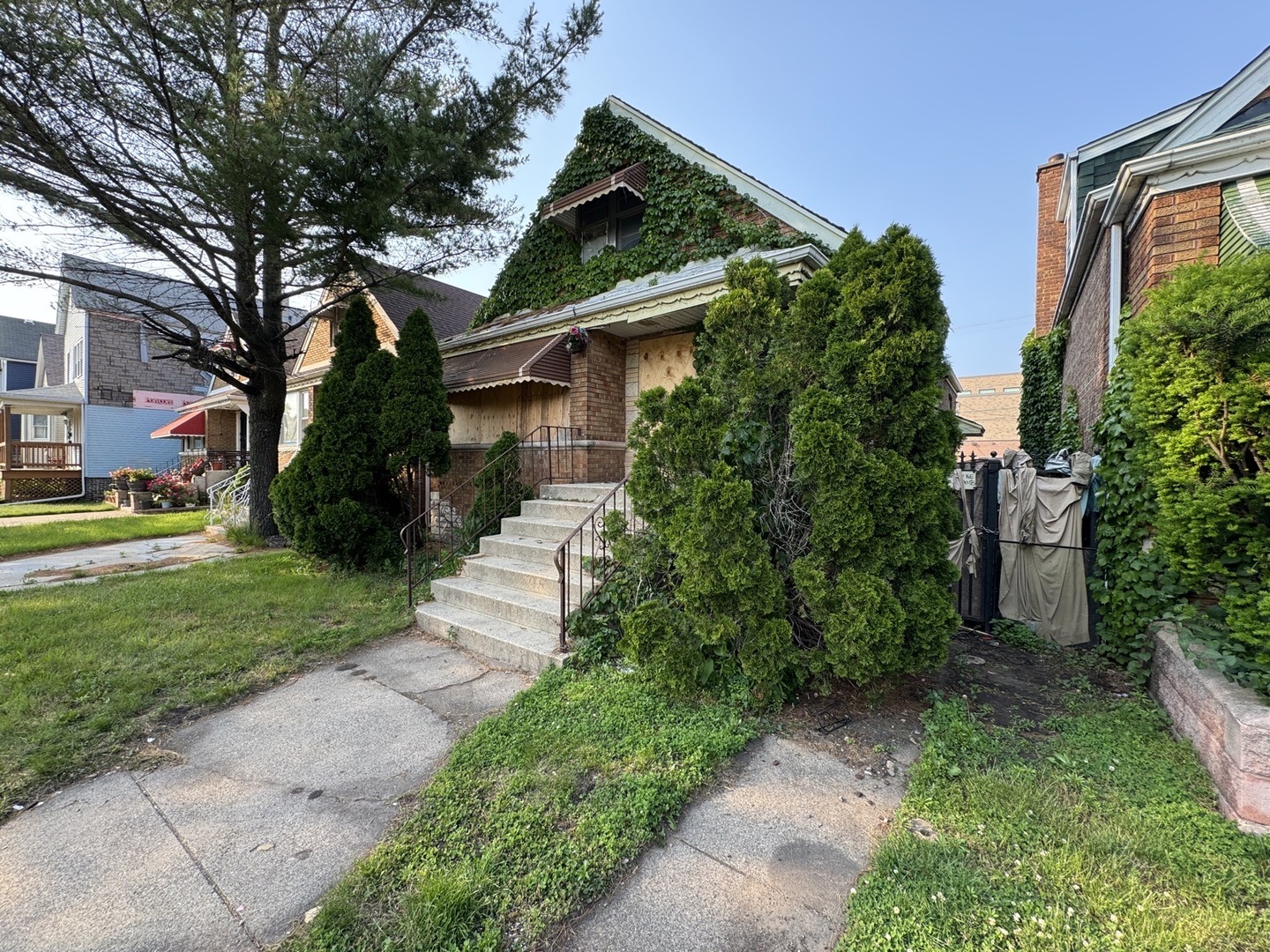 8371 S Baltimore Avenue Property Photo 1