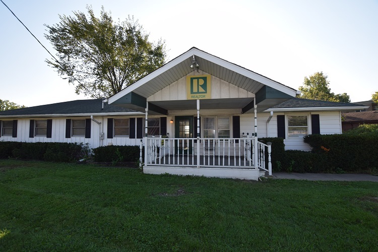 21229 S Lagrange Road Property Photo 1