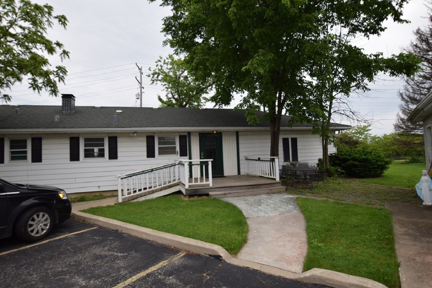 21229 S Lagrange Road Property Photo 2