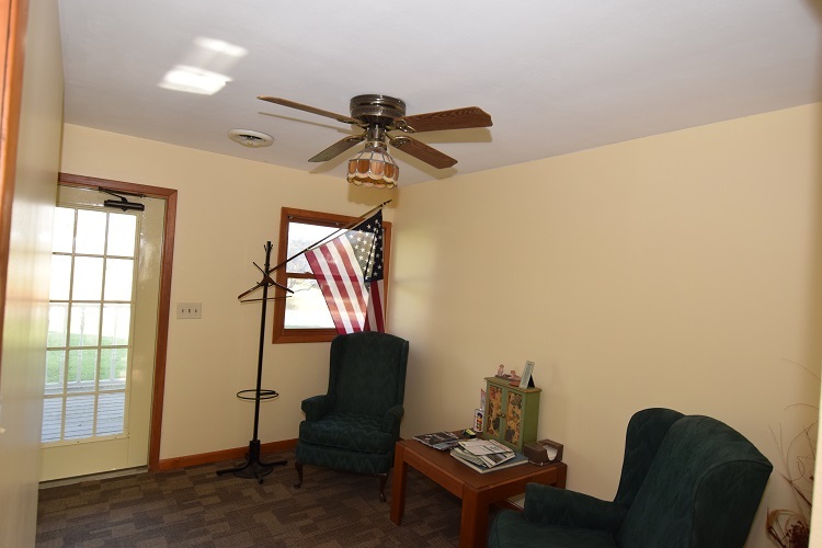 21229 S Lagrange Road Property Photo 3