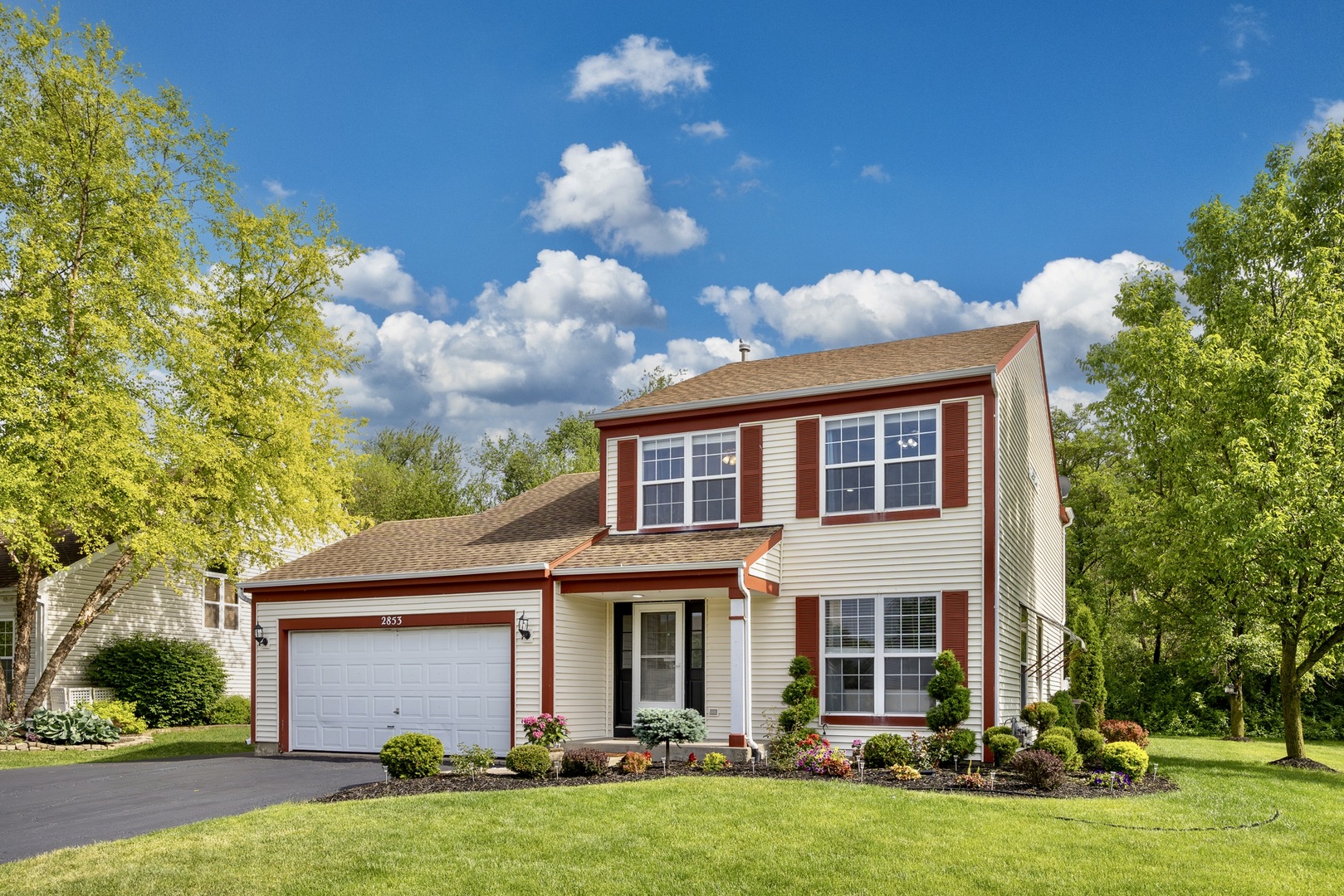 2853 Forestview Drive Property Photo 1