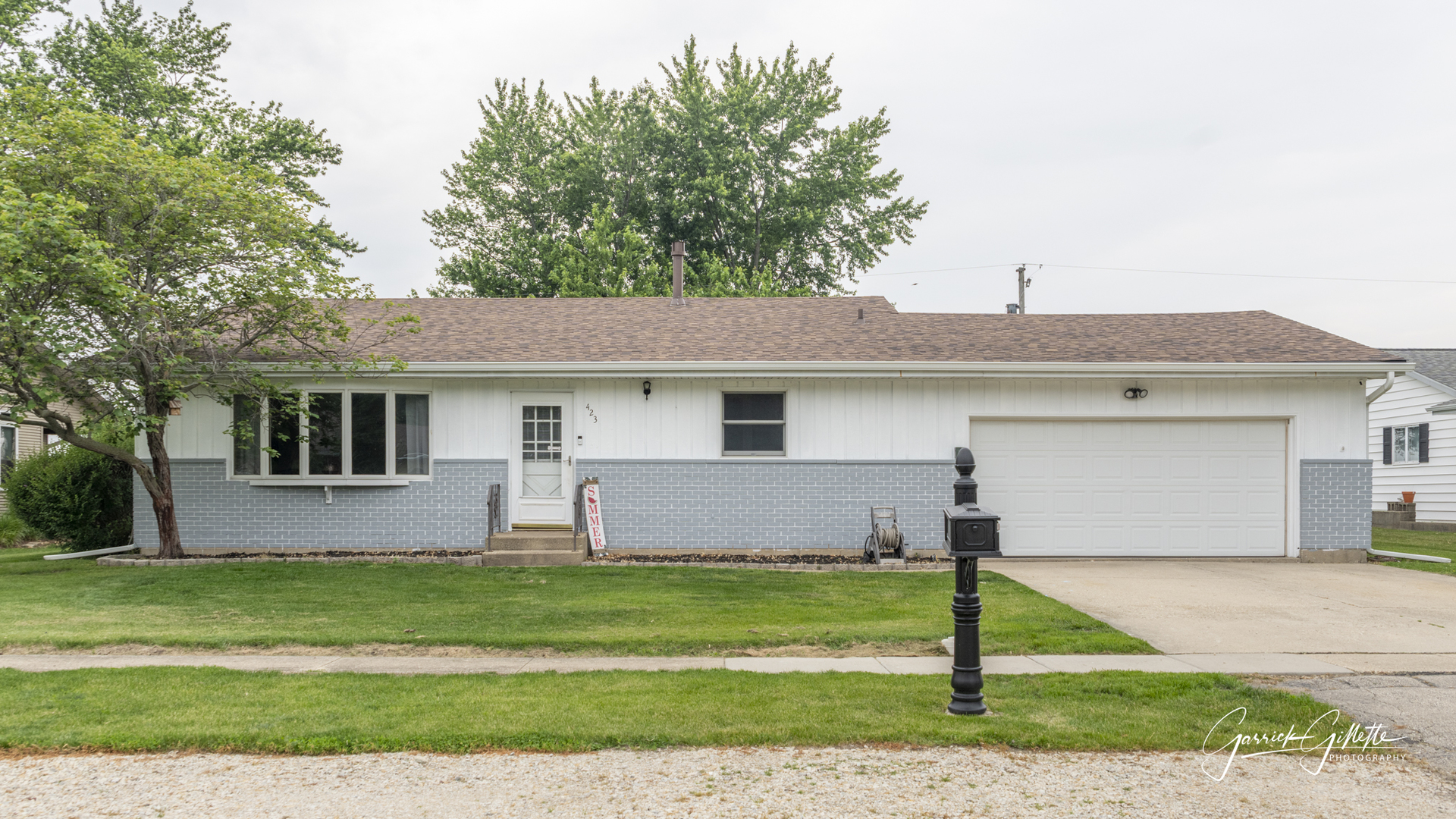 423 N Pine Street Property Photo 1