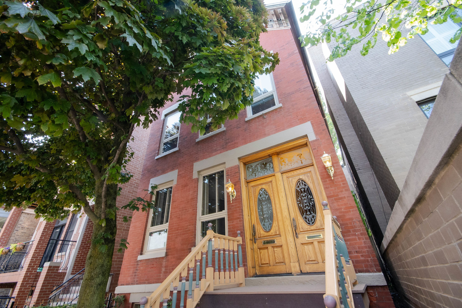 1934 N Halsted Street Property Photo 1