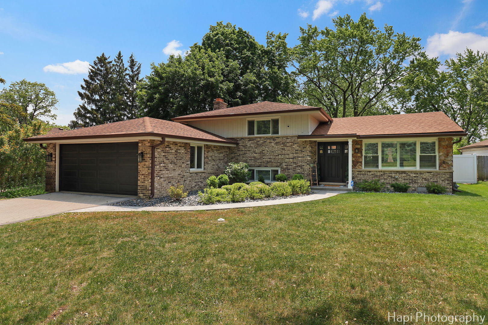 813 E Gardenia Lane Property Photo 1