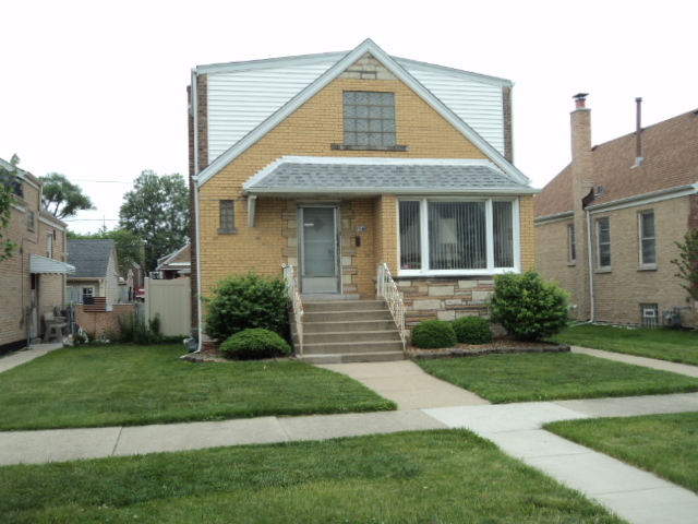 7341 W 56th Place