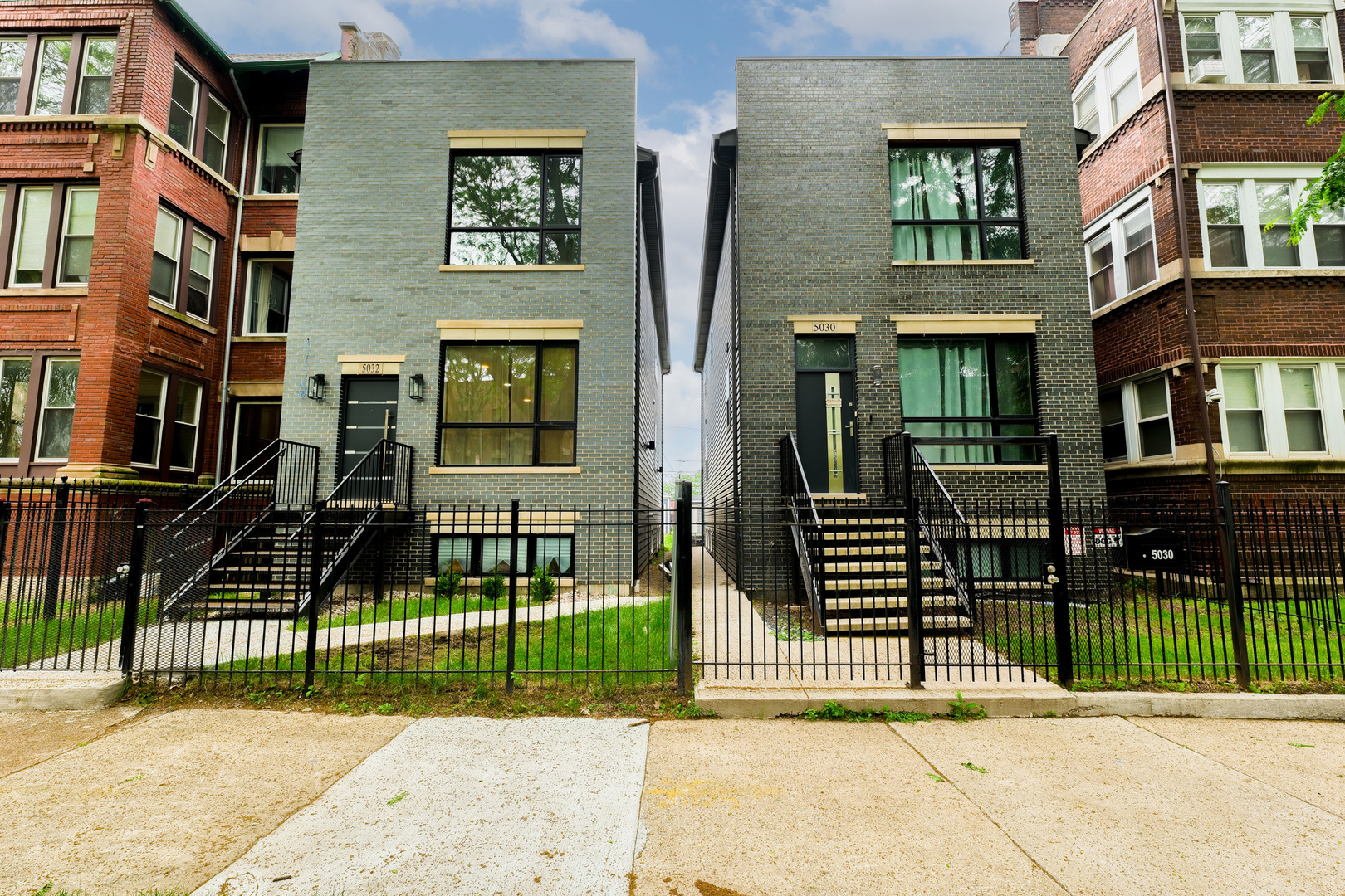 5032 S Michigan Avenue Property Photo 1