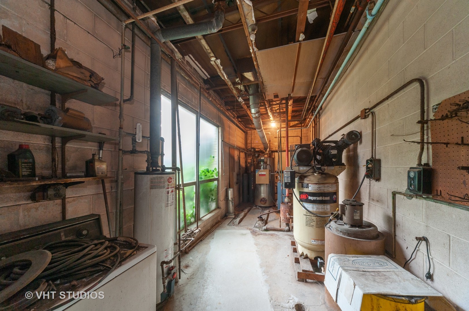 6124 W Irving Park Road Property Photo 3