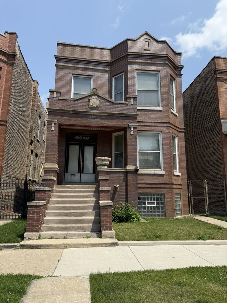4042 W Cermak Road 1 Property Photo 1