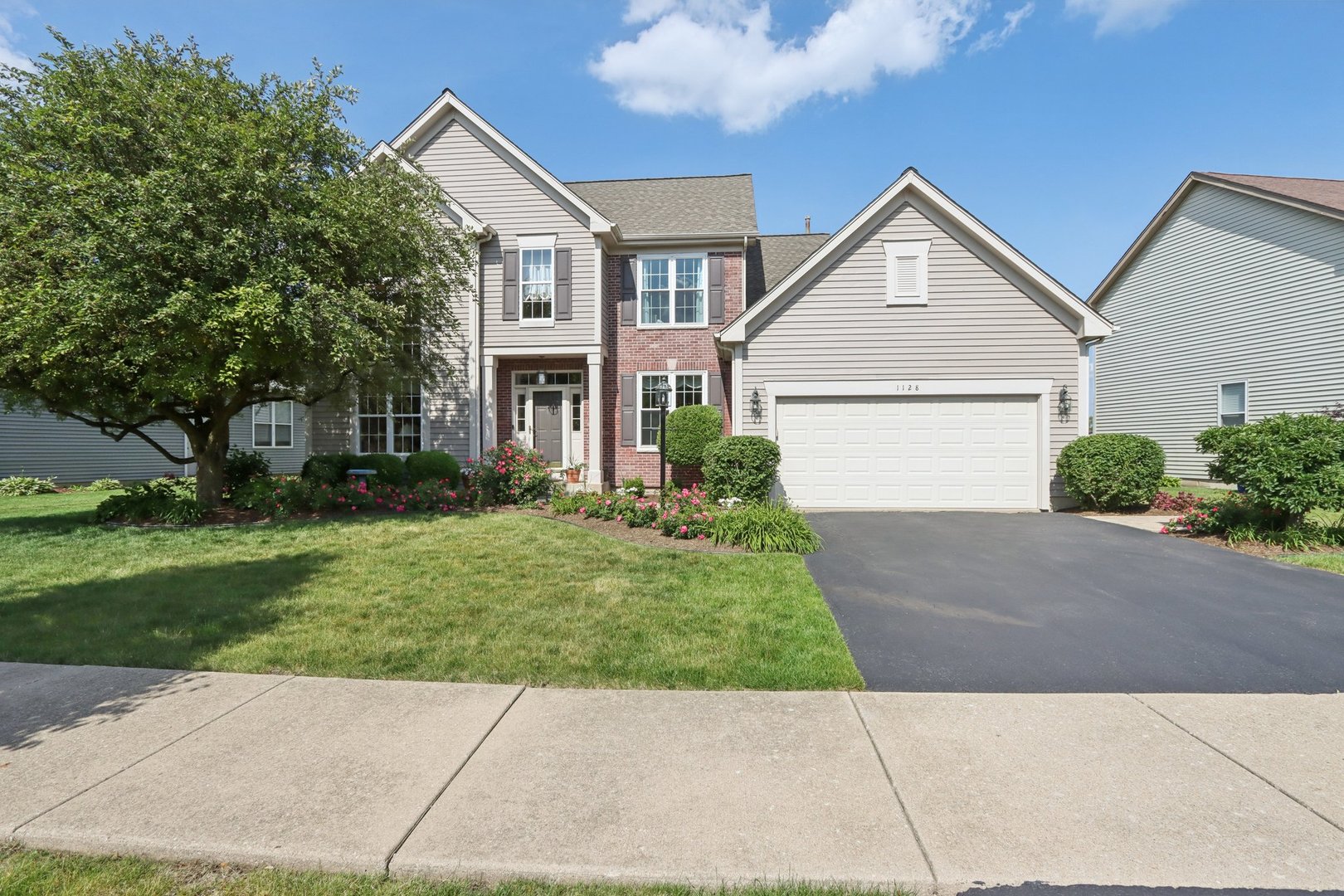 1128 Teasel Lane Property Photo 1