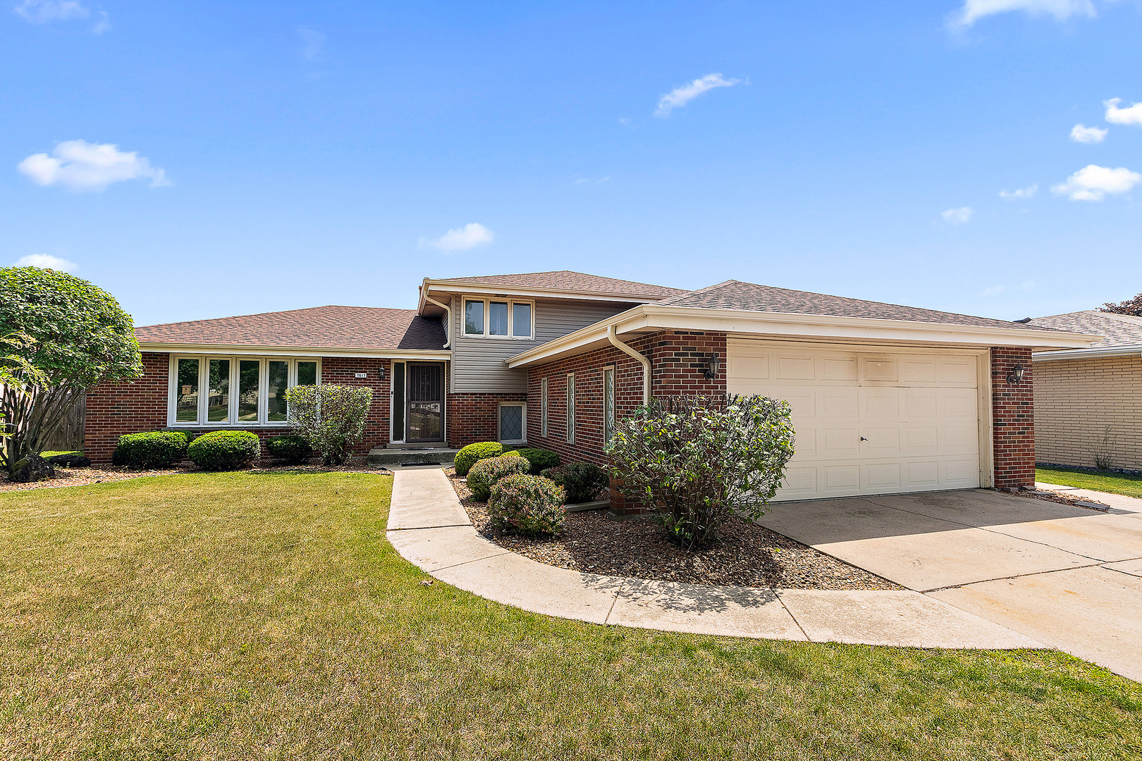7617 Sycamore Drive Property Photo 1