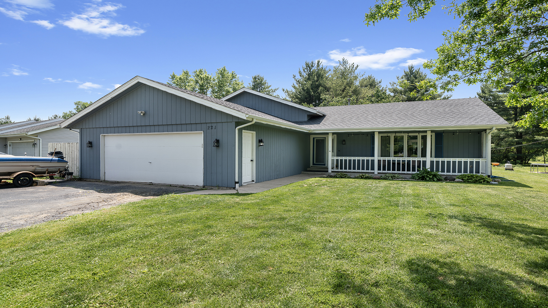 221 Liverpool Drive Property Photo 1