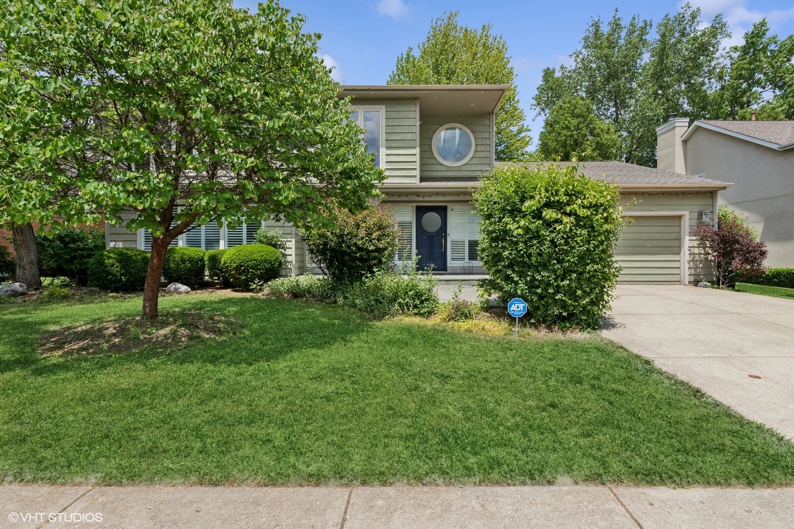 1430 Country Lane Property Photo 1