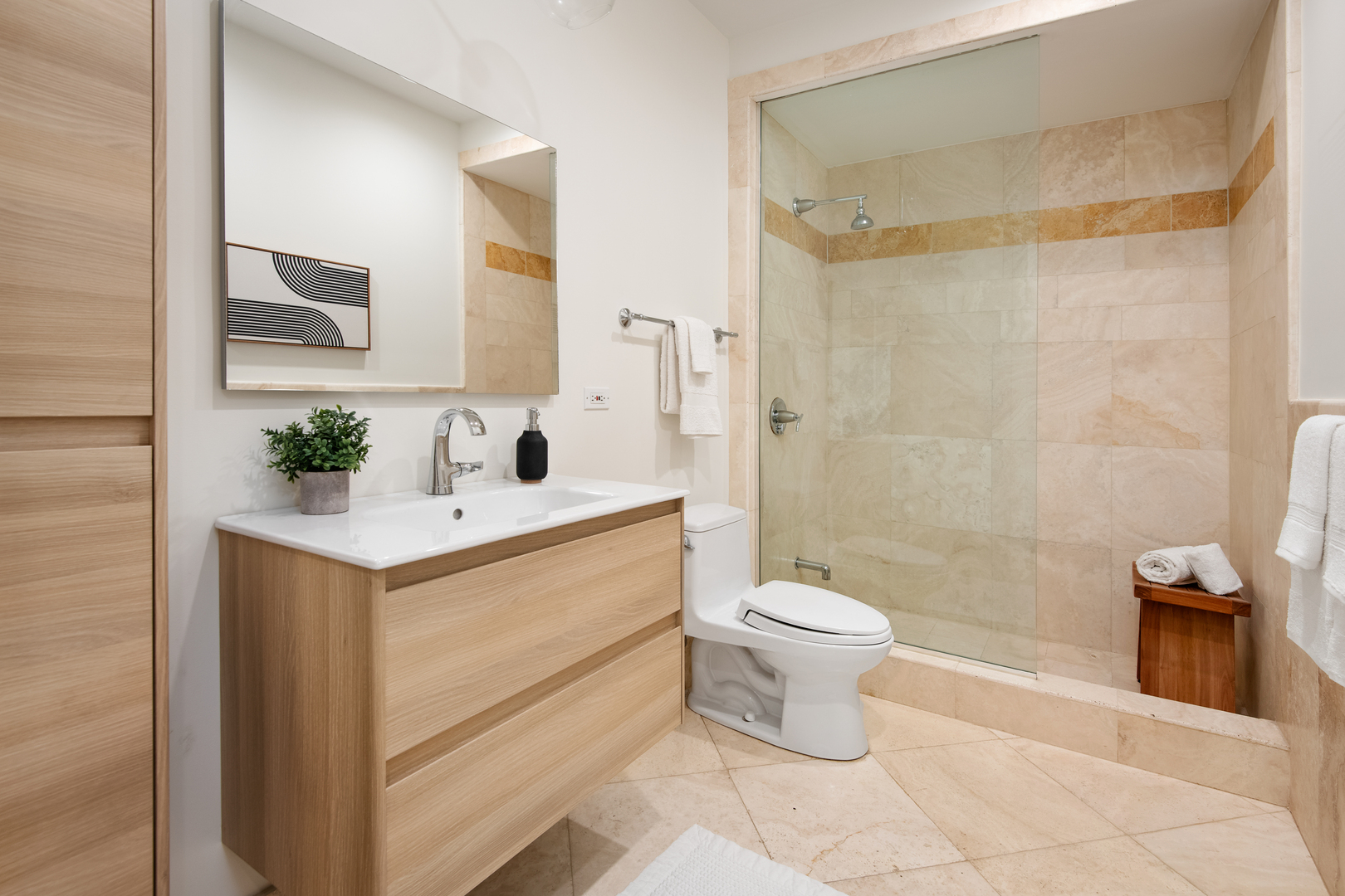 1805 N Wolcott Avenue Property Photo 30