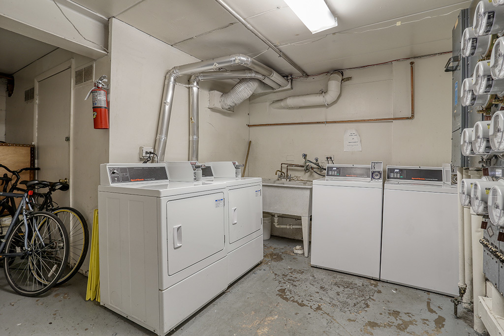 10735 S Lloyd Drive Property Photo 4