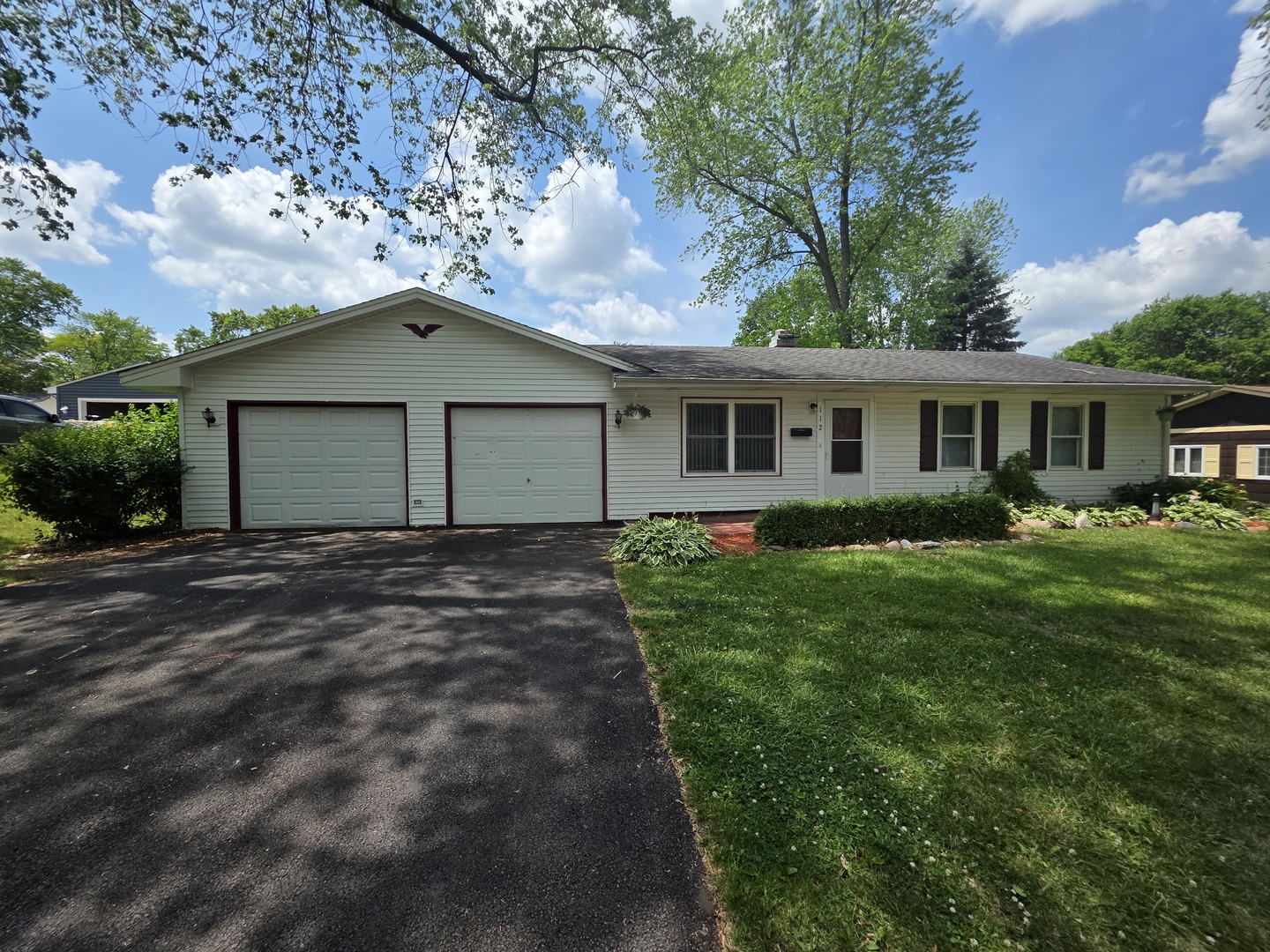 112 Sweetbriar Court Property Photo 1