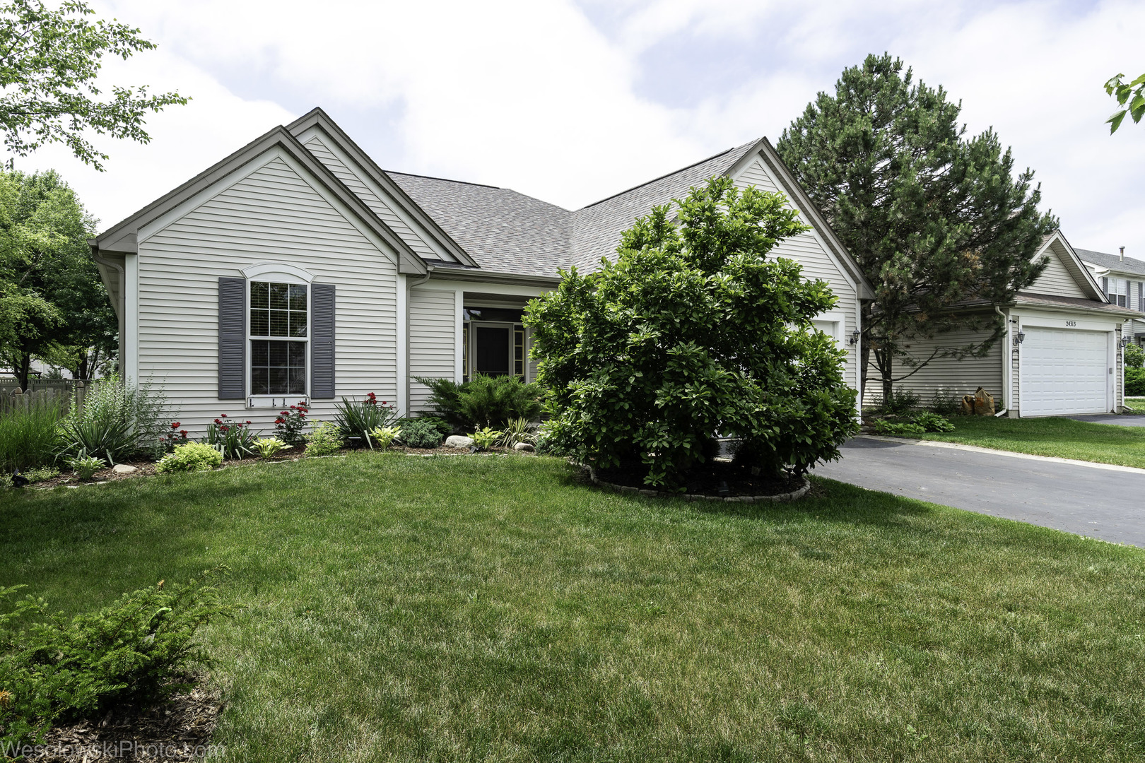 24309 White Oak Drive Property Photo 1