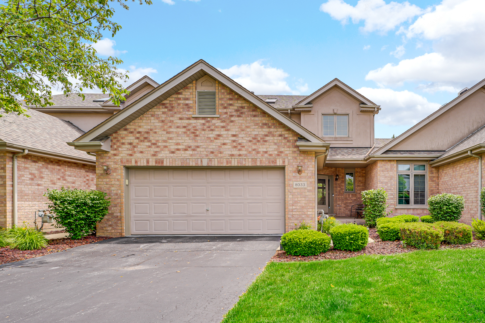 8033 Nielsen Drive Property Photo 1