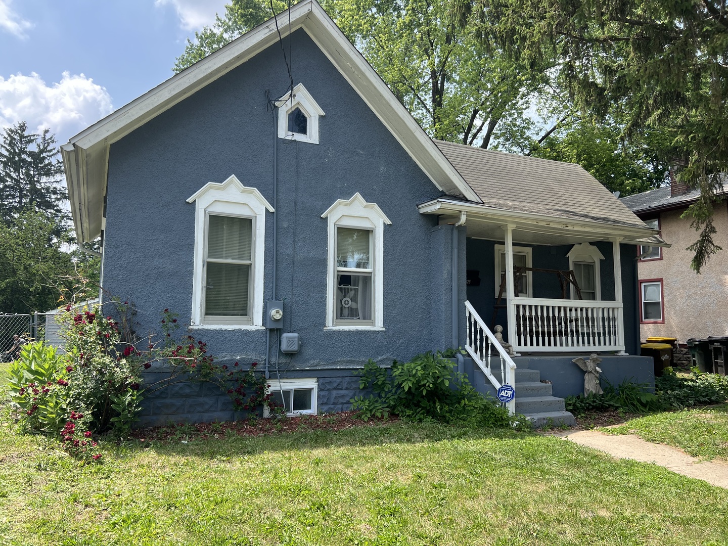 625 16th Street Property Photo 1