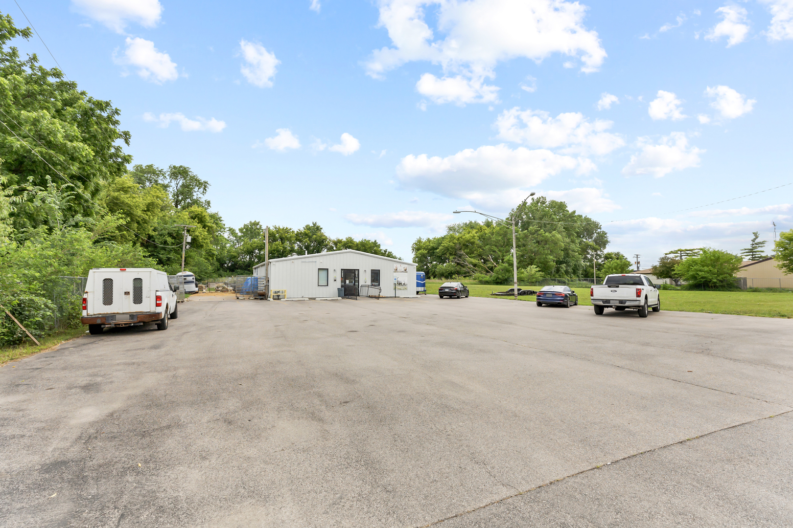 21804 W Grant Highway Property Photo 4