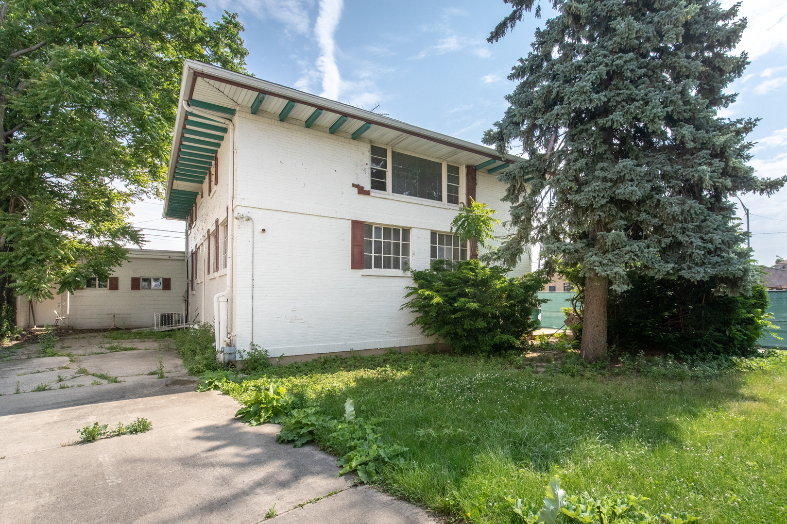 1330 Webford Avenue Property Photo 2
