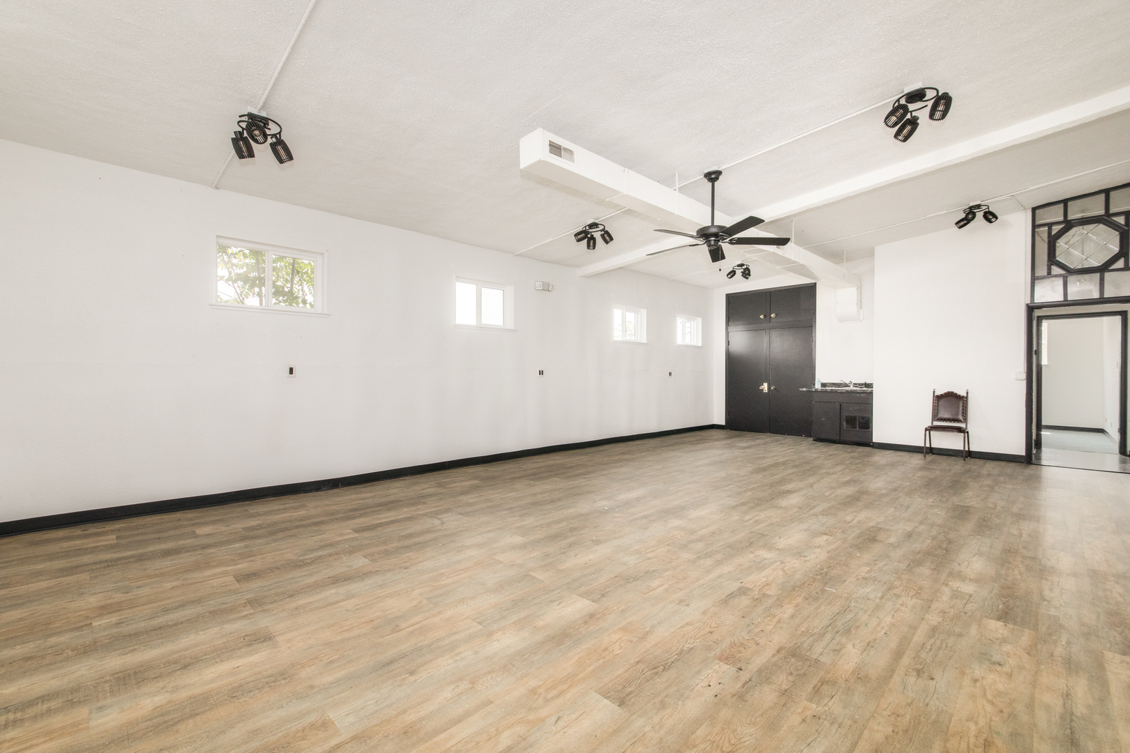 1330 Webford Avenue Property Photo 12