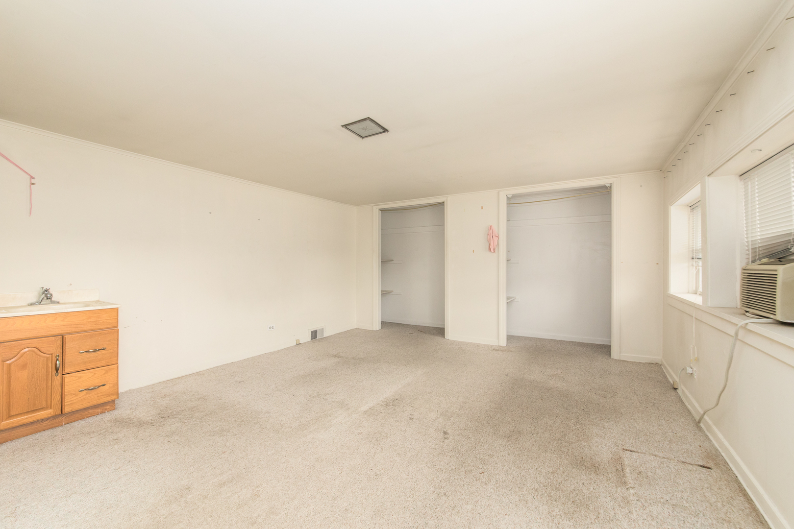 1330 Webford Avenue Property Photo 17