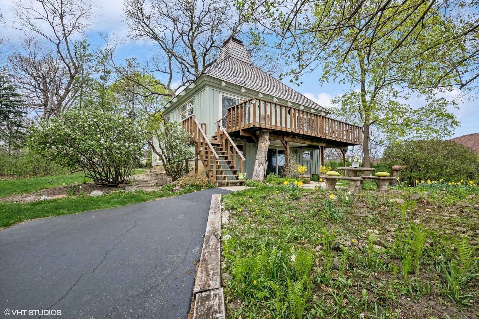 23460 W North Lakewood Ln Property Photo 1
