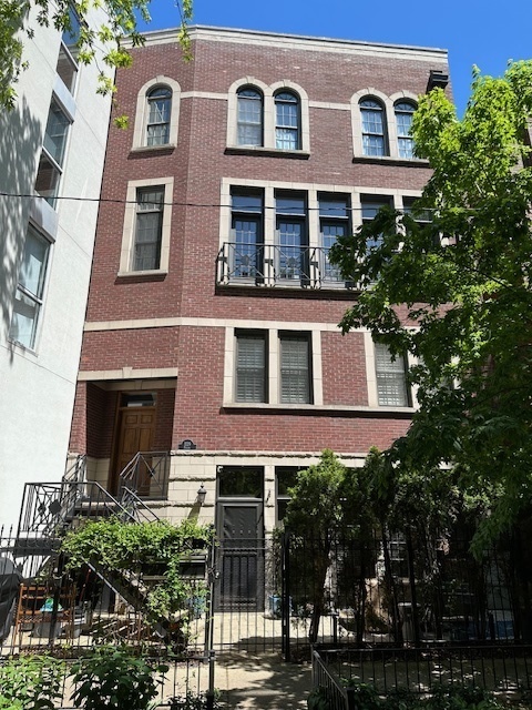 1229 N Paulina Street 2 Property Photo 1